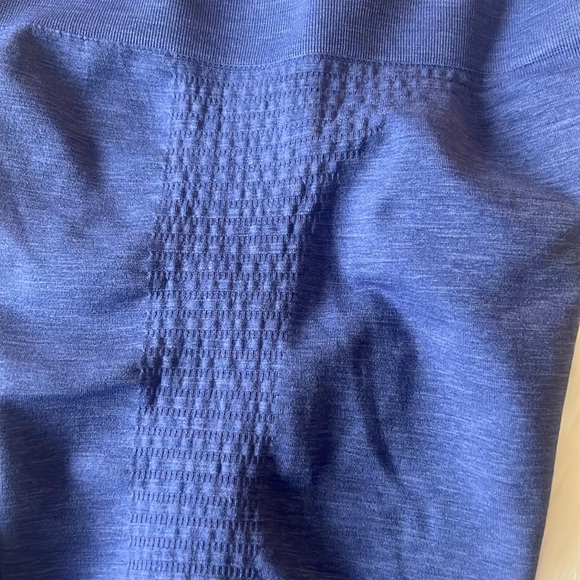 Alphalete seamless purple biker shorts 7” - Picture 5 of 5